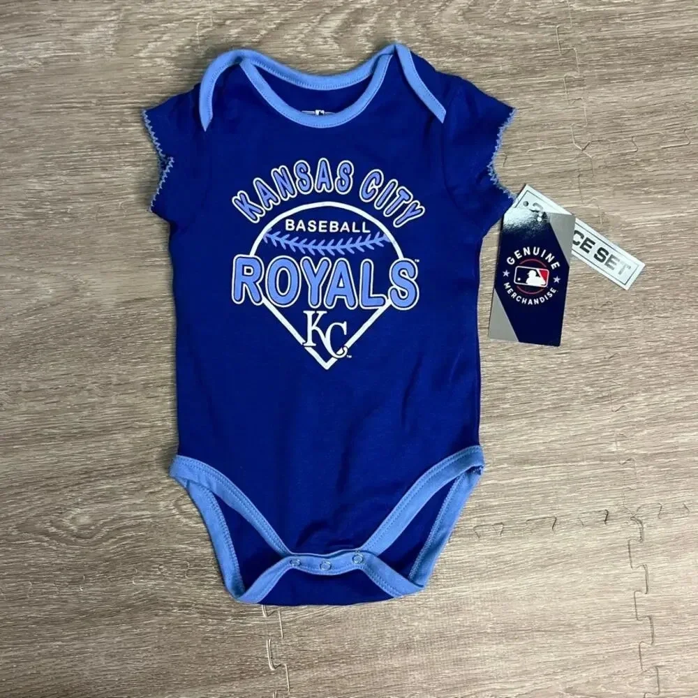 NWT Kansas City Royals Infant Size 0/3 Months 3-Piece Onesie Set‎ Multicolor